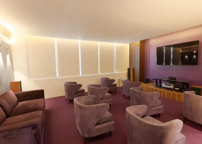 Hotel Madr Excellence At The Residences Commonwealth 5*