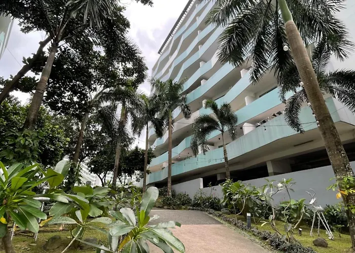 Madr Excellence At The Residences Commonwealth Hotel